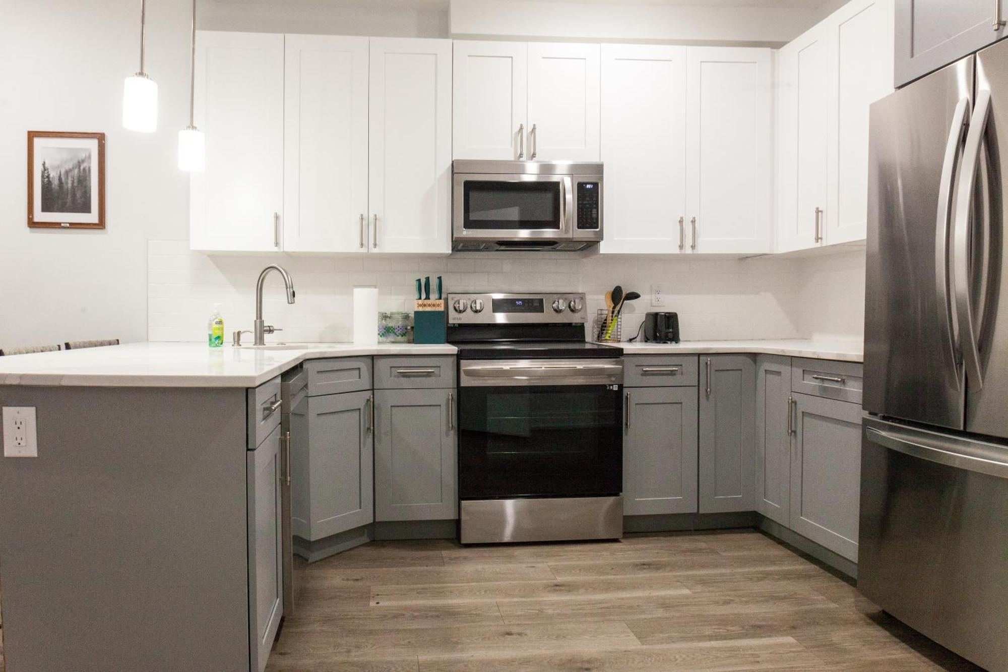 Sleek 2bed2bath Wi-fi-templeuwdparking Philadelphia