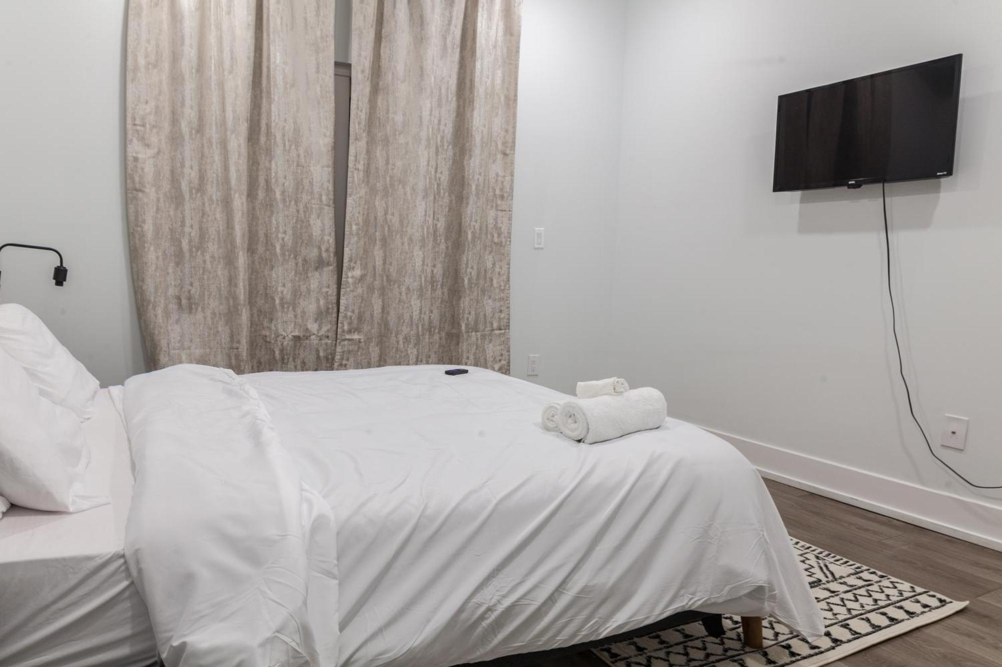 Apartment Sleek 2bed2bath Wi-fi-templeuwdparking Philadelphia