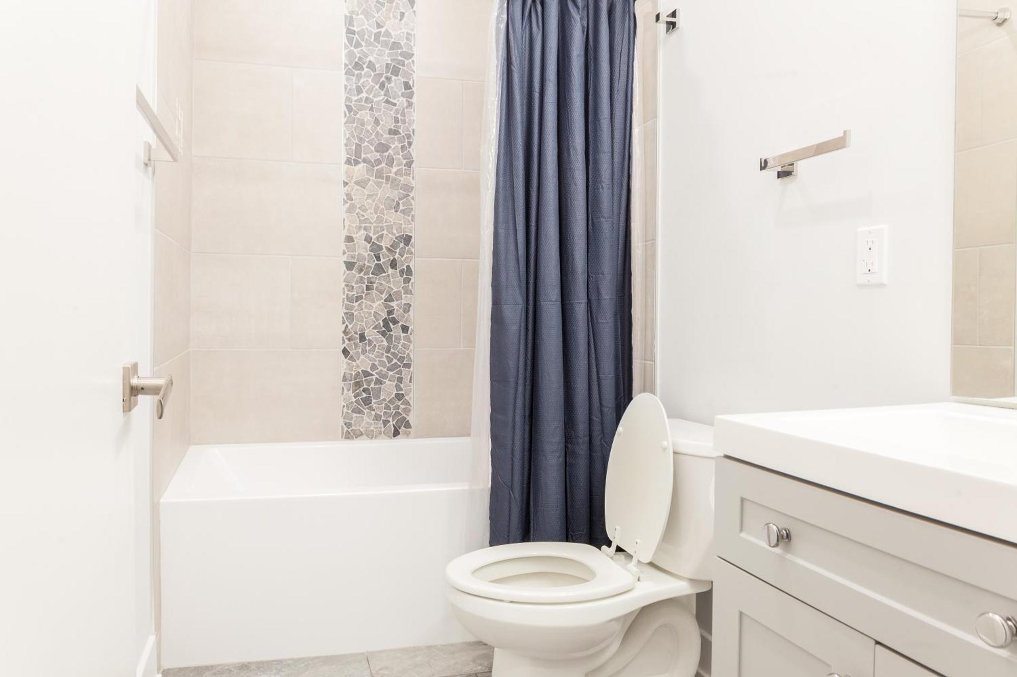 Apartment Sleek 2bed2bath Wi-fi-templeuwdparking *